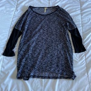 Quarter length sleeve shirt